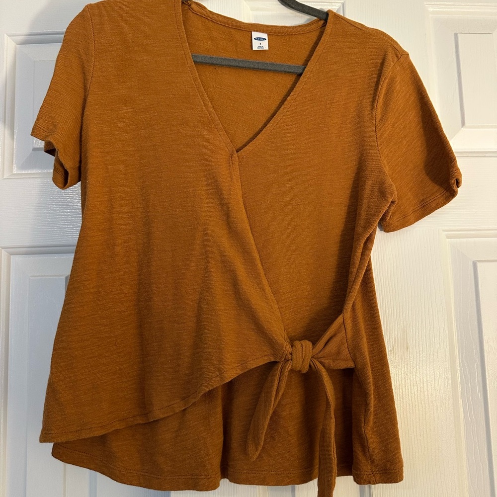 Old Navy Women's Rust Wrap Top